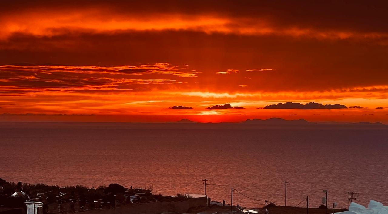 Twilight view from Tramonto caldera restaurant